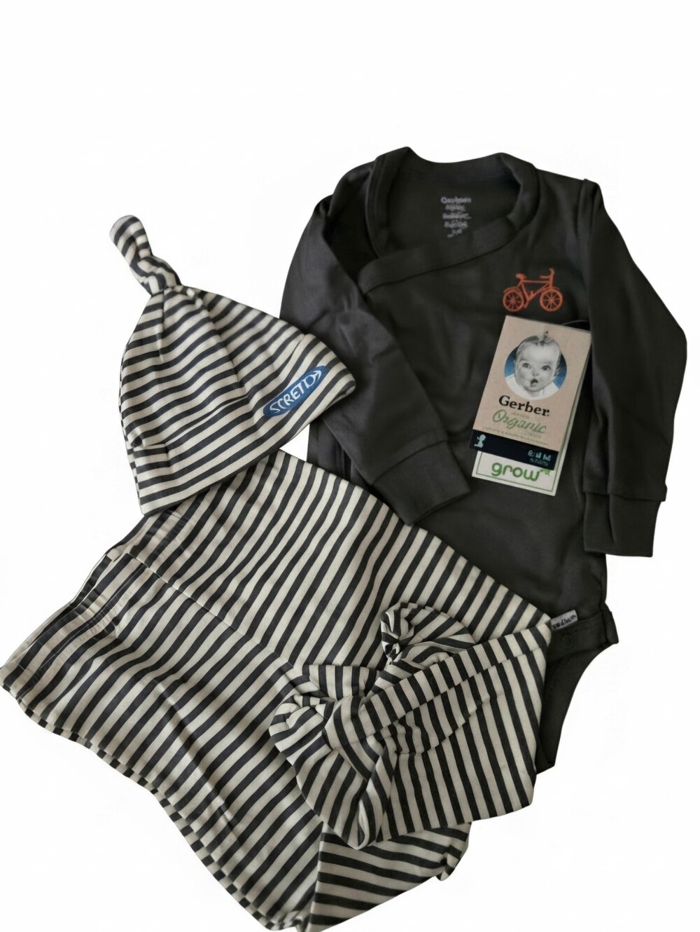 NWT Gerber Organic Grow With Me 3PC Set Bodysuit Pants Hat 3-6M Neutral